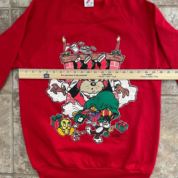 Vintage 90s Looney Tunes Christmas sweatshirt - Picture 6 of 7
